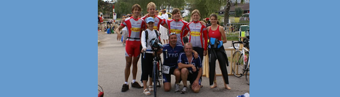 hinten: Martin Zopfi, Martin Baumgartner, Cornelia und Nadia Elmer, Regula Meier ,vorne: Valentina und Andy Colella, Ruedi Herrmann